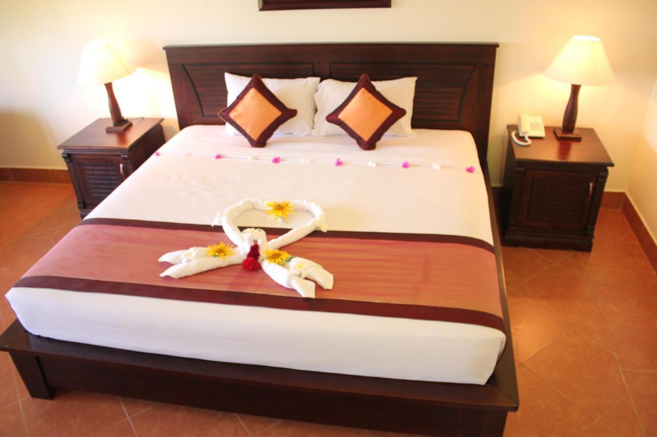 Golden Peak Resort & Spa Фантхьет Экстерьер фото