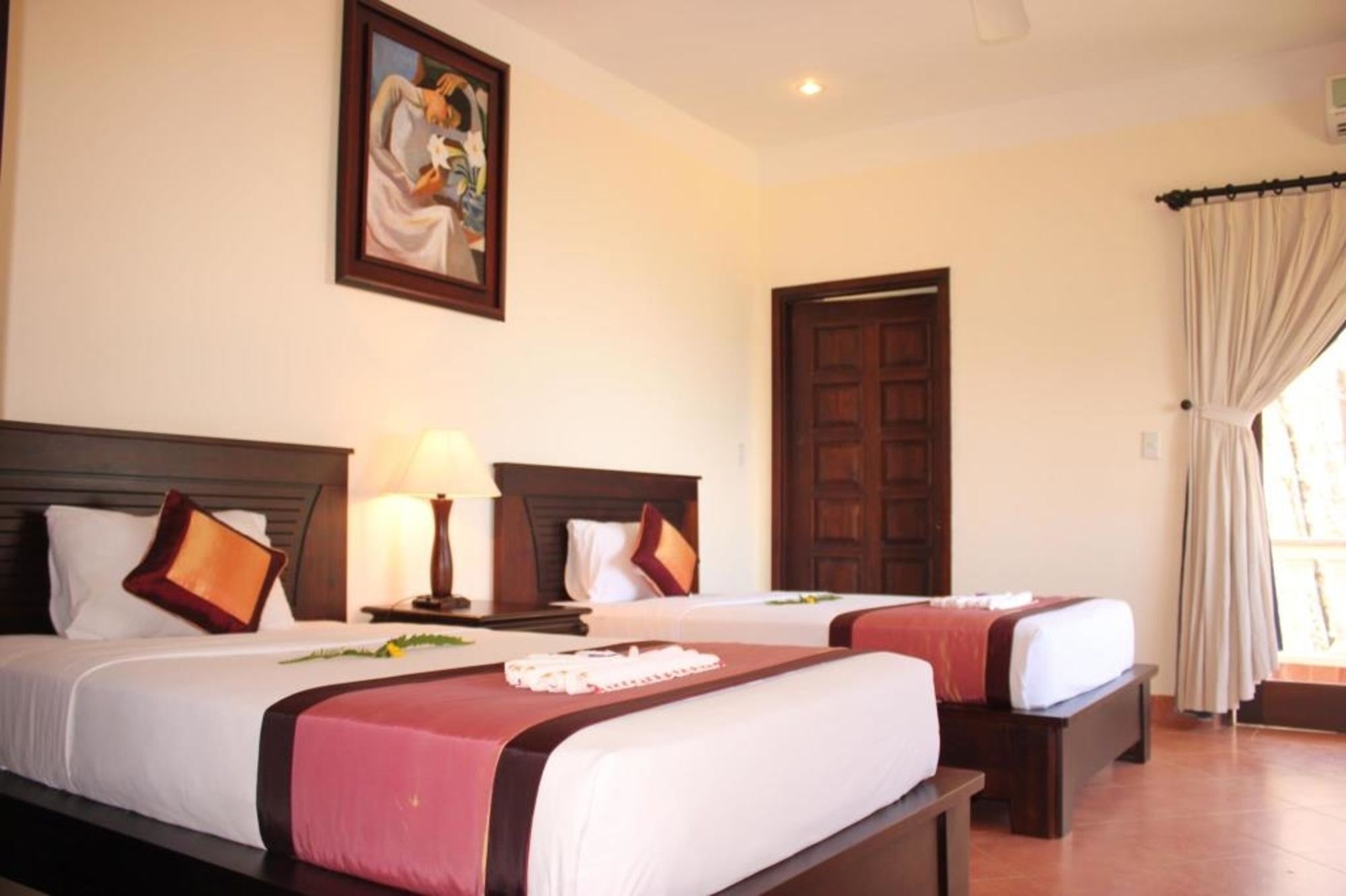 Golden Peak Resort & Spa Фантхьет Экстерьер фото